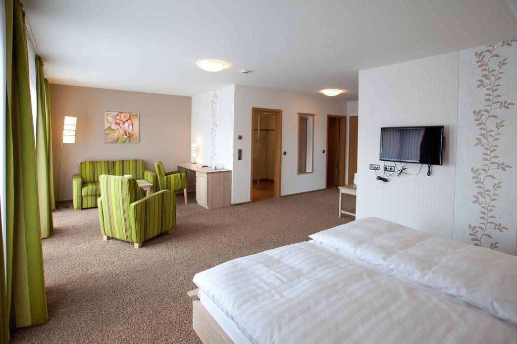 Landhotel Teuteberg Bad Arolsen Room photo